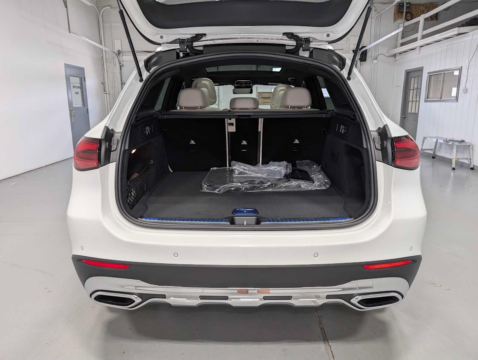 New 2026 Mercedes-Benz GLC 300 4MATIC image 21