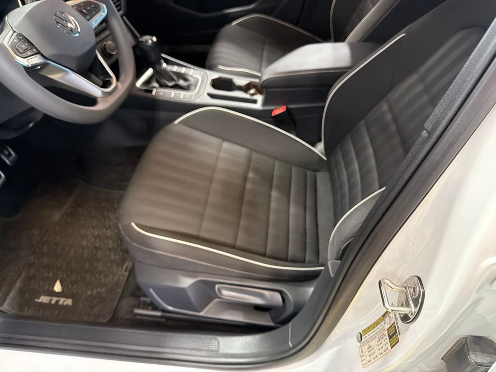Certified 2023 Volkswagen Jetta Sport FWD image 26