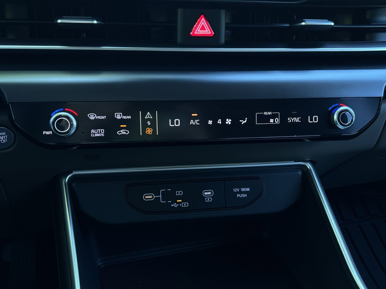 New 2026 Kia Carnival FWD image 33