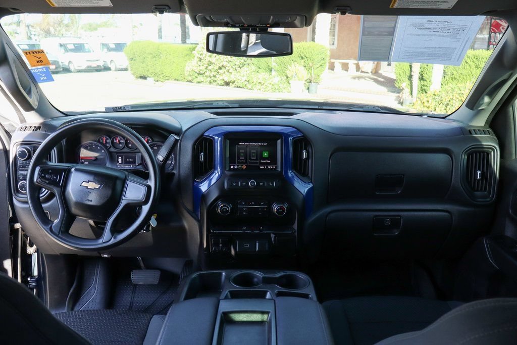 Used 2019 Chevrolet Silverado 1500 Custom w/ Custom Max Trailering Package AWD/4WD image 26