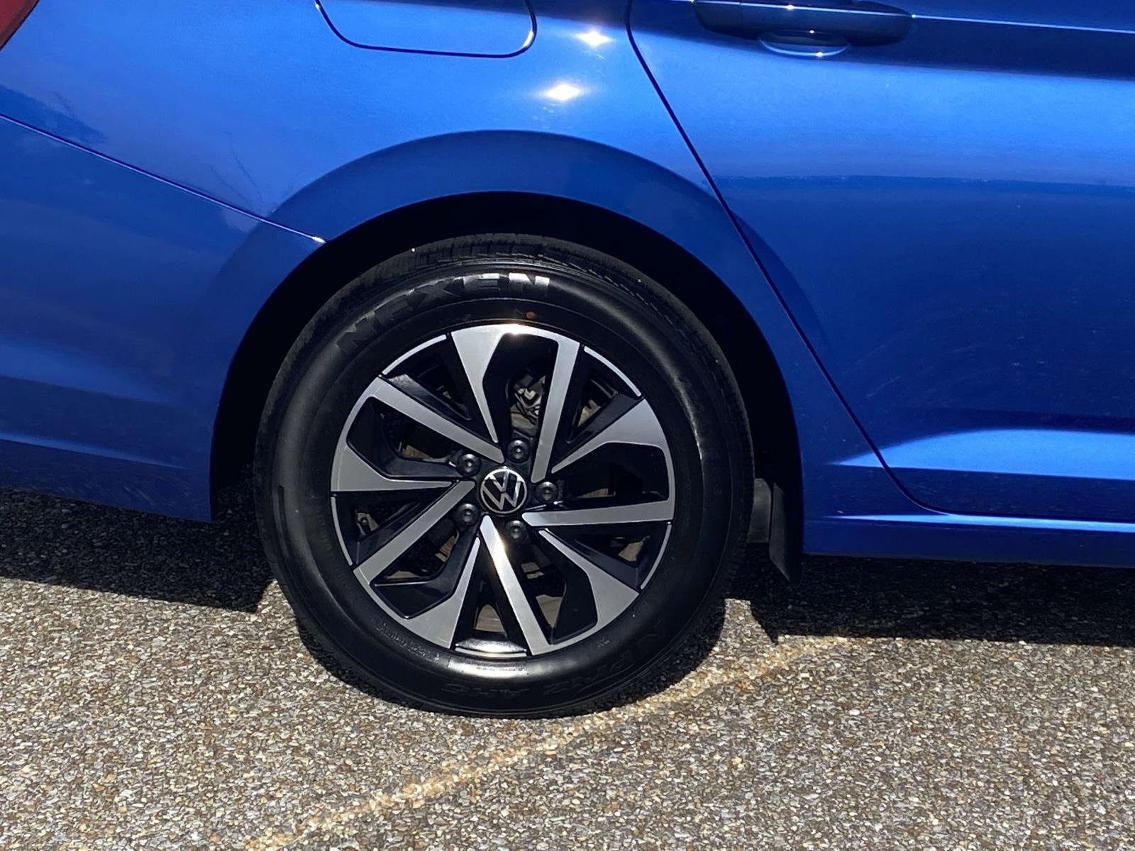 Used 2024 Volkswagen Jetta S image 9