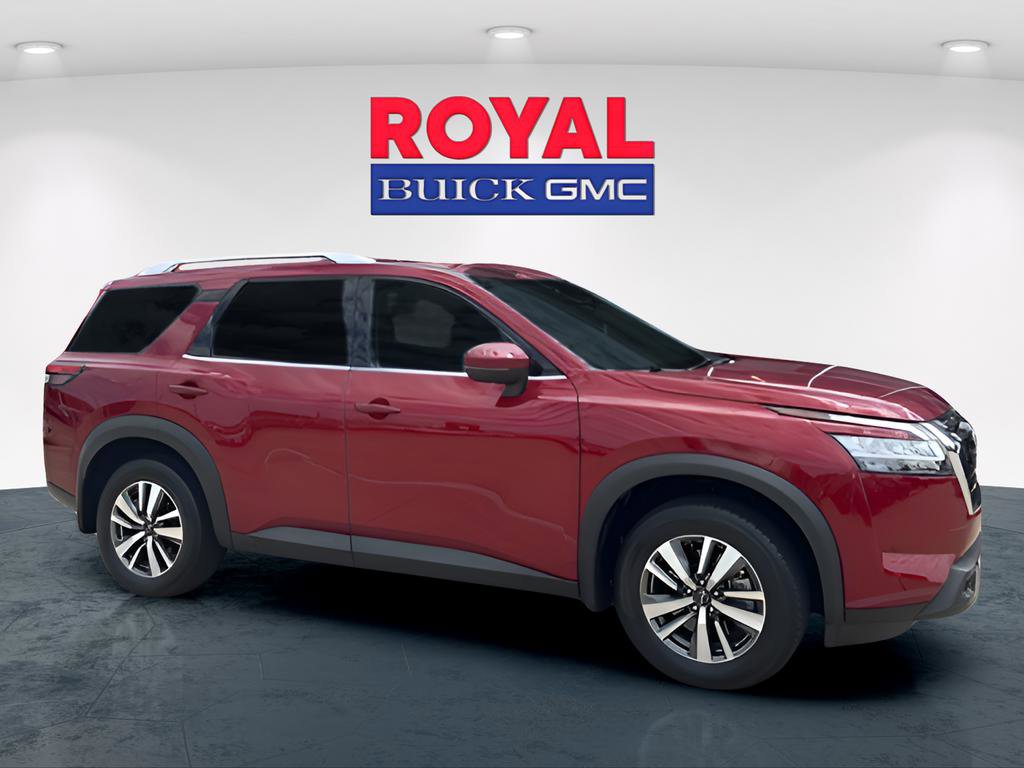 Used 2024 Nissan Pathfinder SL