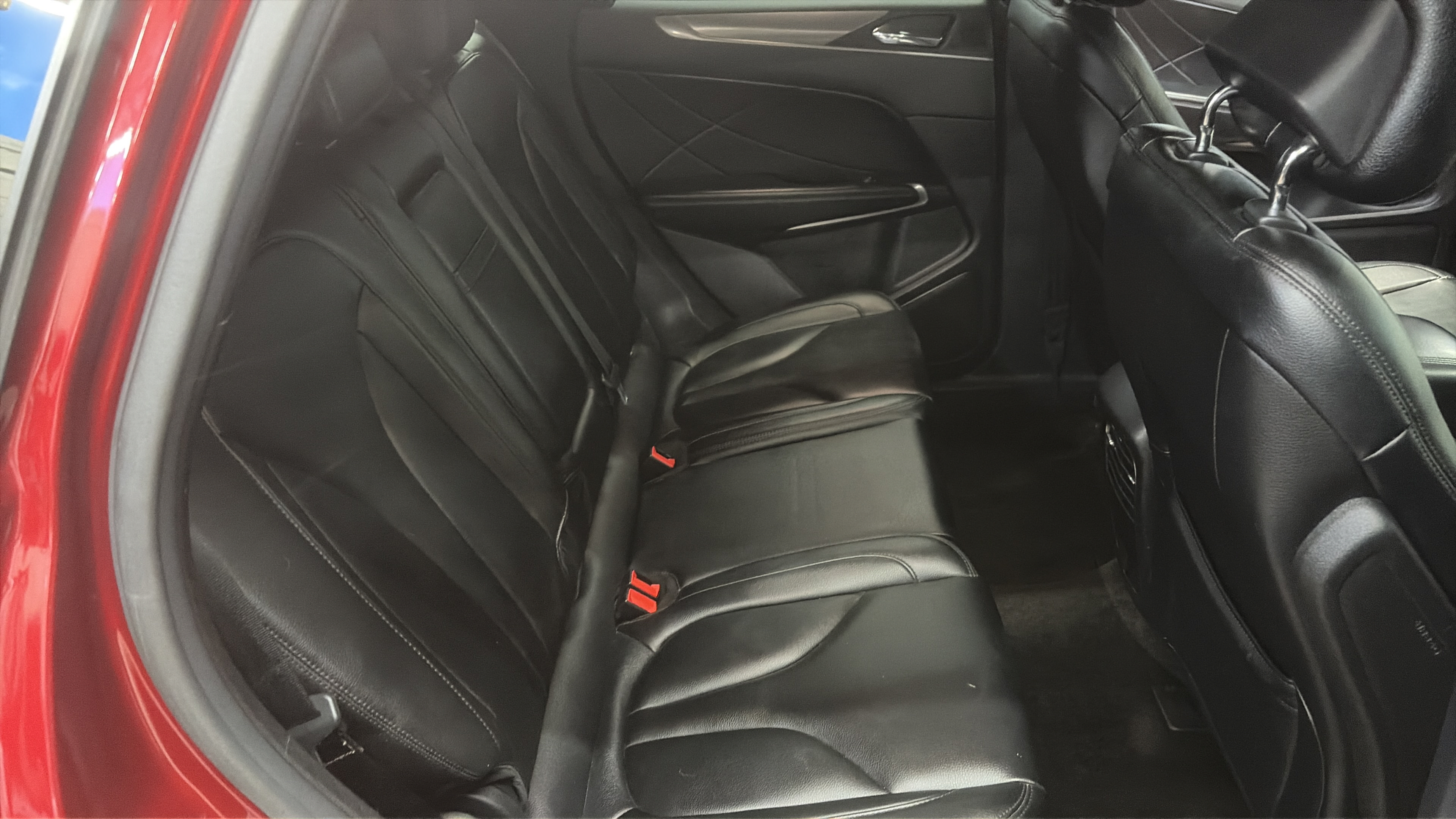 Used 2016 Lincoln MKC Premiere FWD image 27