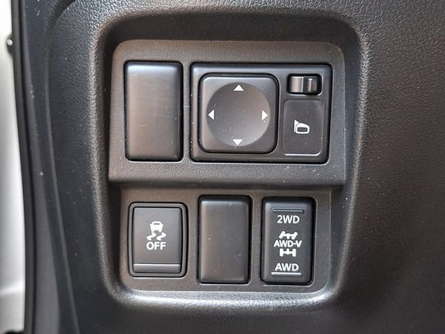 Used 2014 Nissan Juke S AWD/4WD image 23