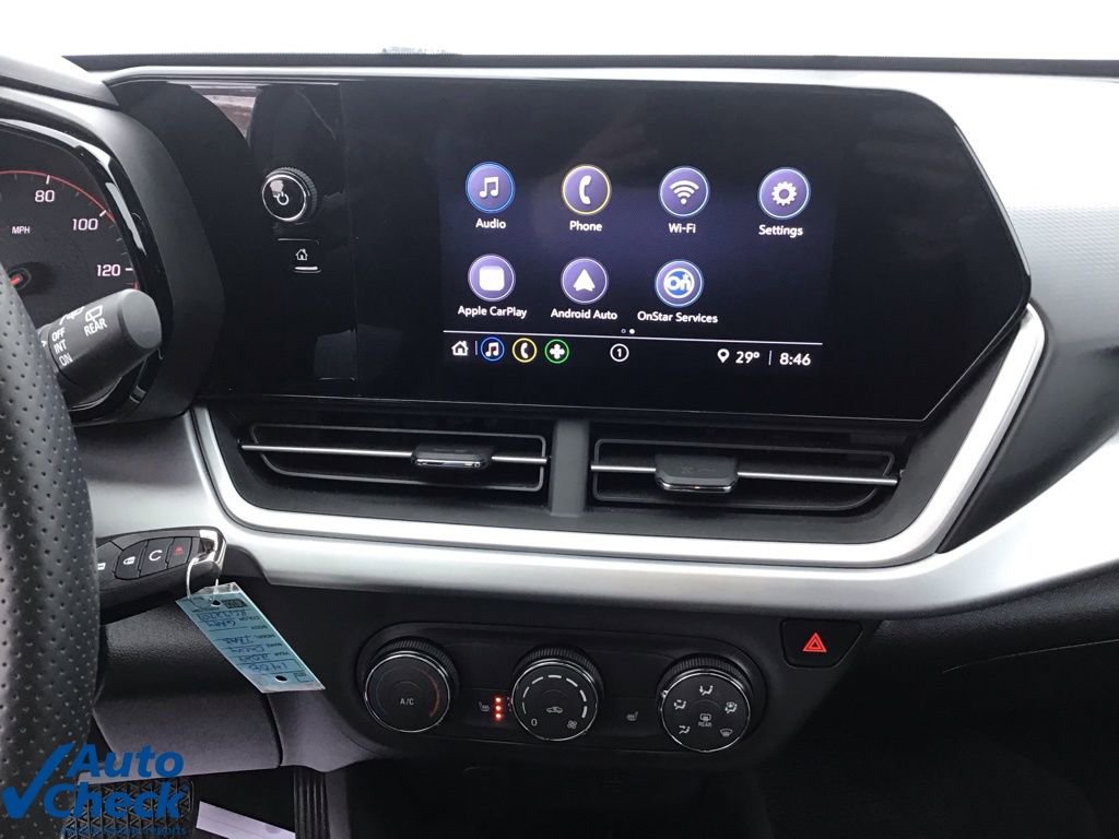 Used 2024 Chevrolet Trax RS w/ Driver Confidence Package image 35