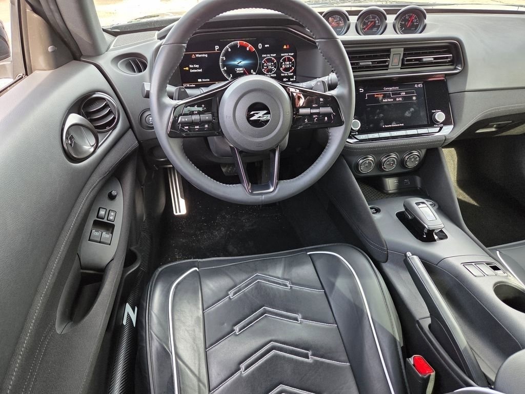 Used 2025 Nissan Z Sport w/ Floor Mat Package image 4