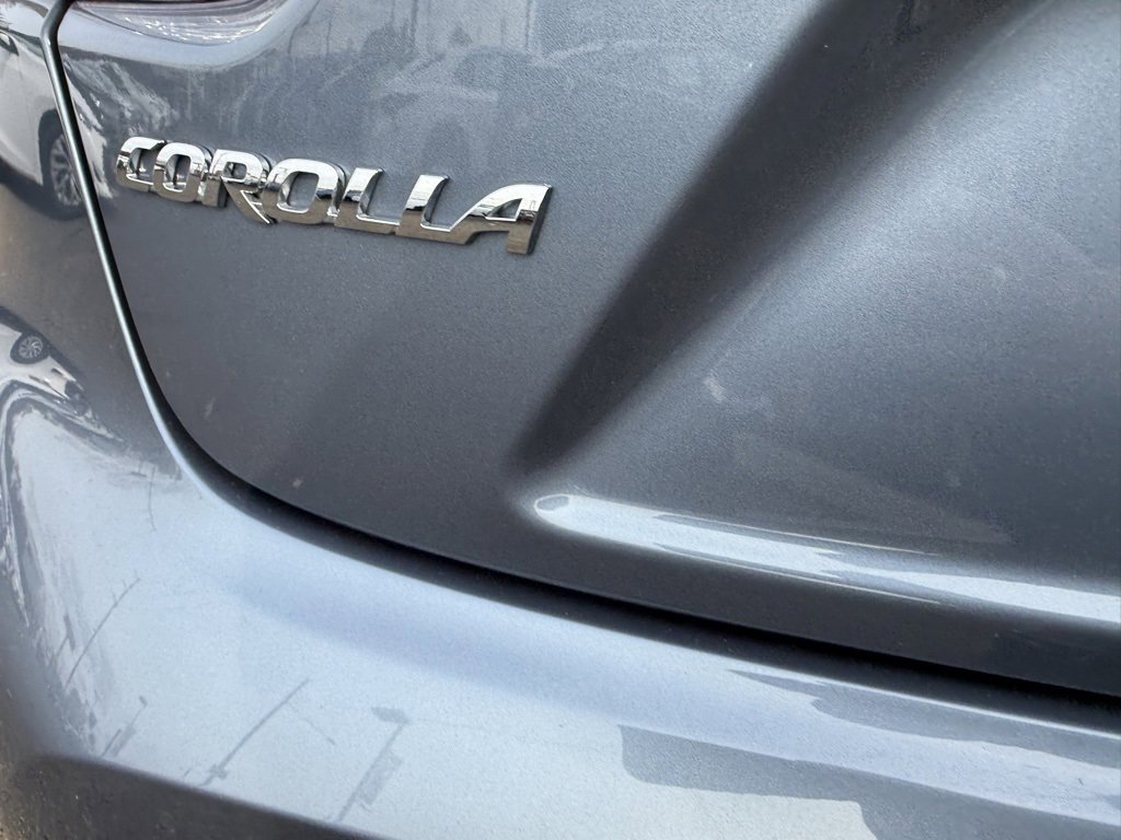 Certified 2025 Toyota Corolla SE image 19