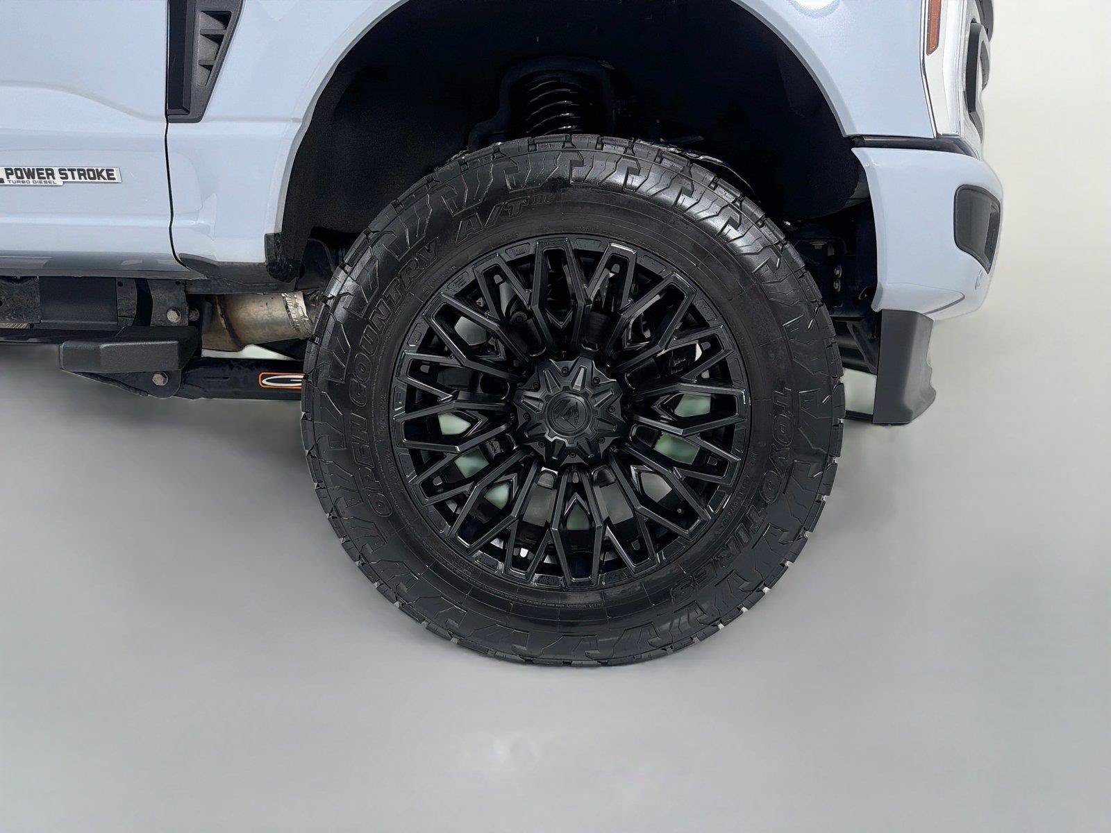 Used 2024 Ford F250 Lariat w/ Lariat Ultimate Package AWD/4WD image 28