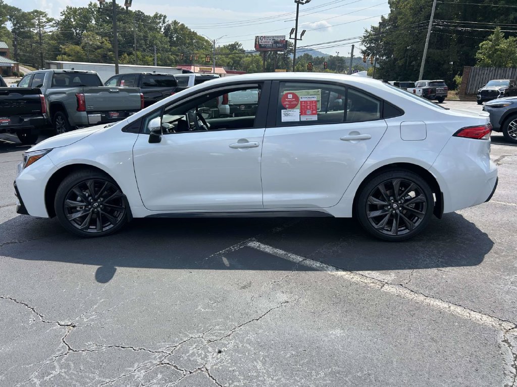 New 2027 Toyota Corolla SE FWD image 6