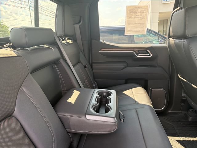 Used 2025 Chevrolet Silverado 1500 High Country AWD/4WD image 38