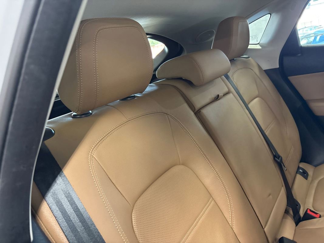 Used 2021 Jaguar E-PACE SE image 36