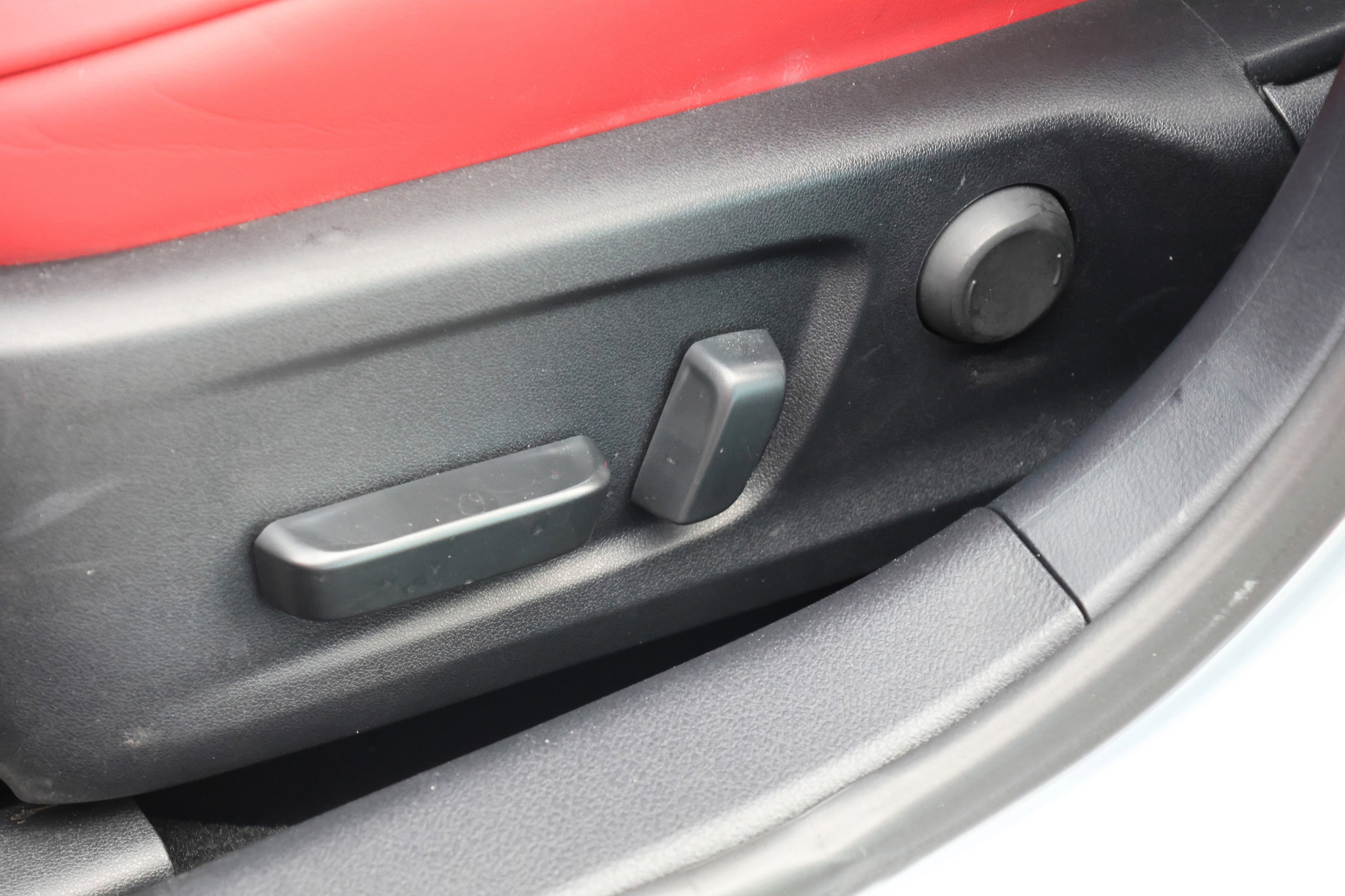 Used 2025 Lexus IS 350 F Sport image 32