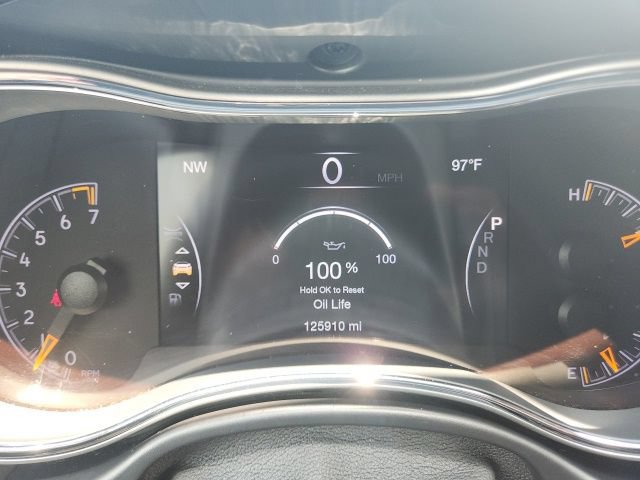 Used 2018 Jeep Grand Cherokee Altitude RWD image 41