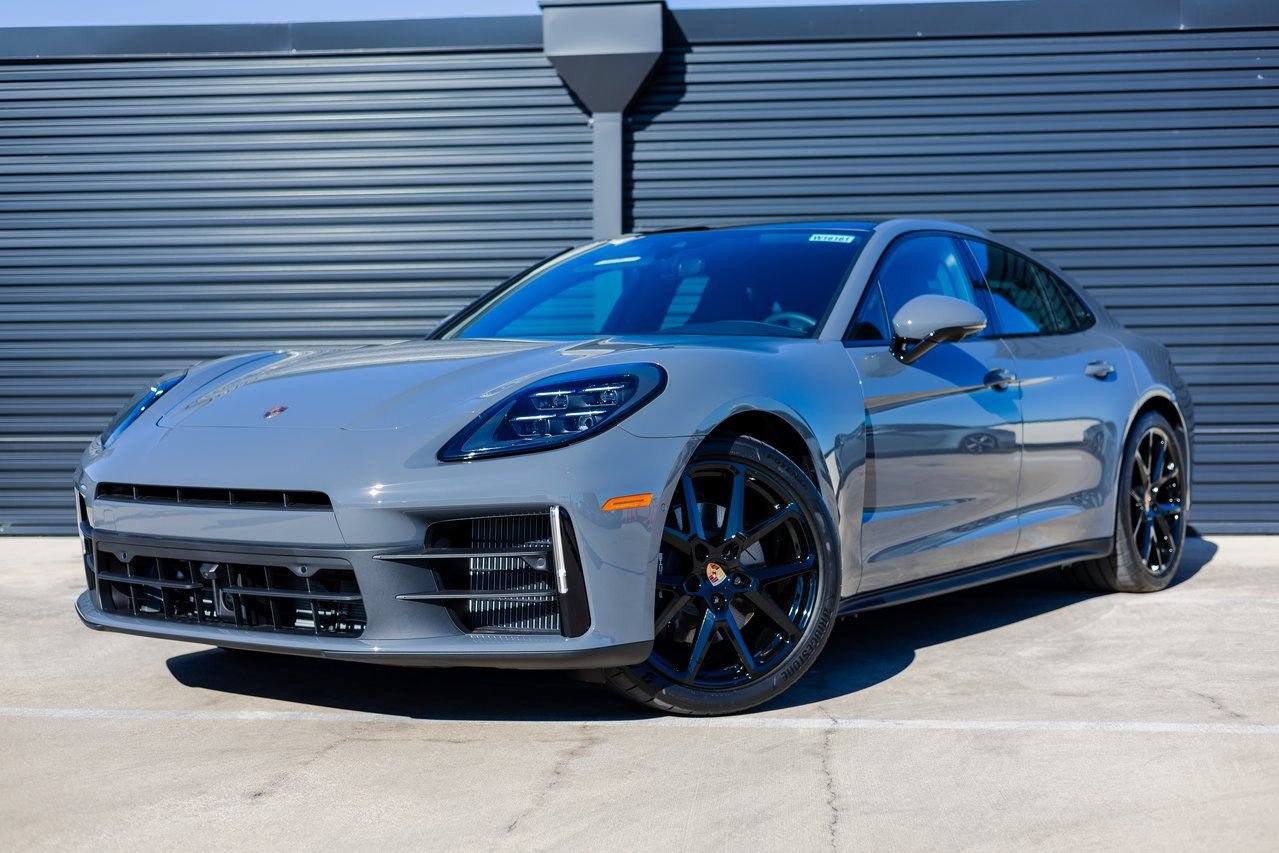 Used 2026 Porsche Panamera RWD image 1