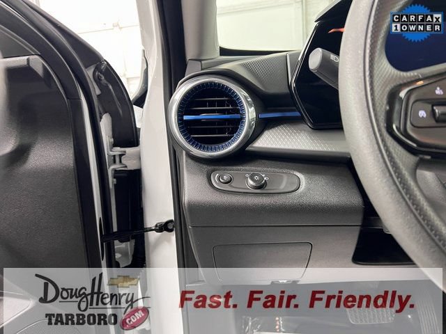 Used 2025 Chevrolet Trax LT FWD image 28