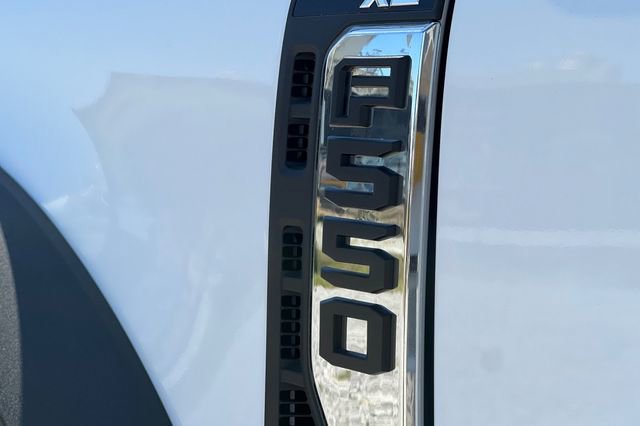 New 2026 Ford F550 2WD Regular Cab Super Duty image 23