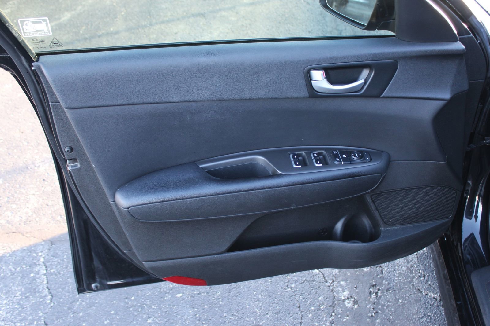 Used 2018 Kia Optima LX image 17