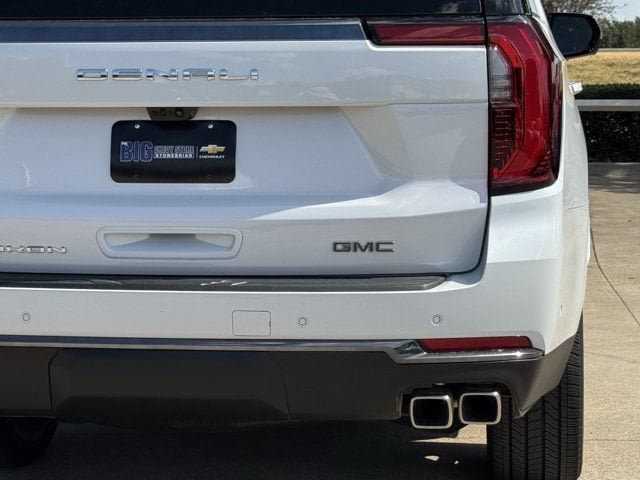 Used 2026 GMC Yukon Denali Ultimate AWD/4WD image 7