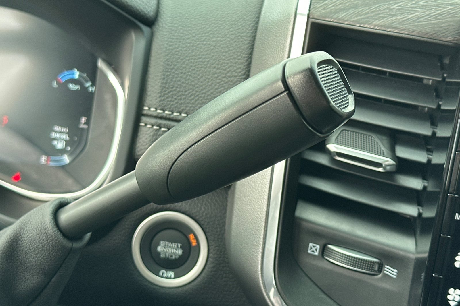 New 2026 RAM 3500 Laramie AWD/4WD image 20