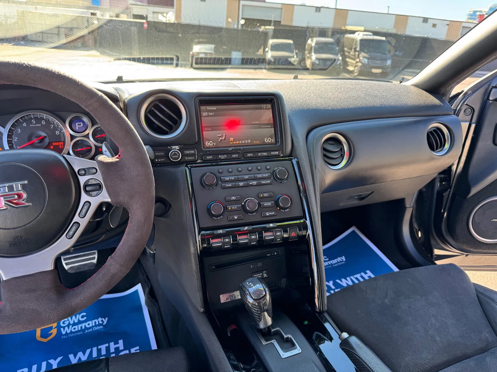 Used 2010 Nissan GT-R Premium image 20