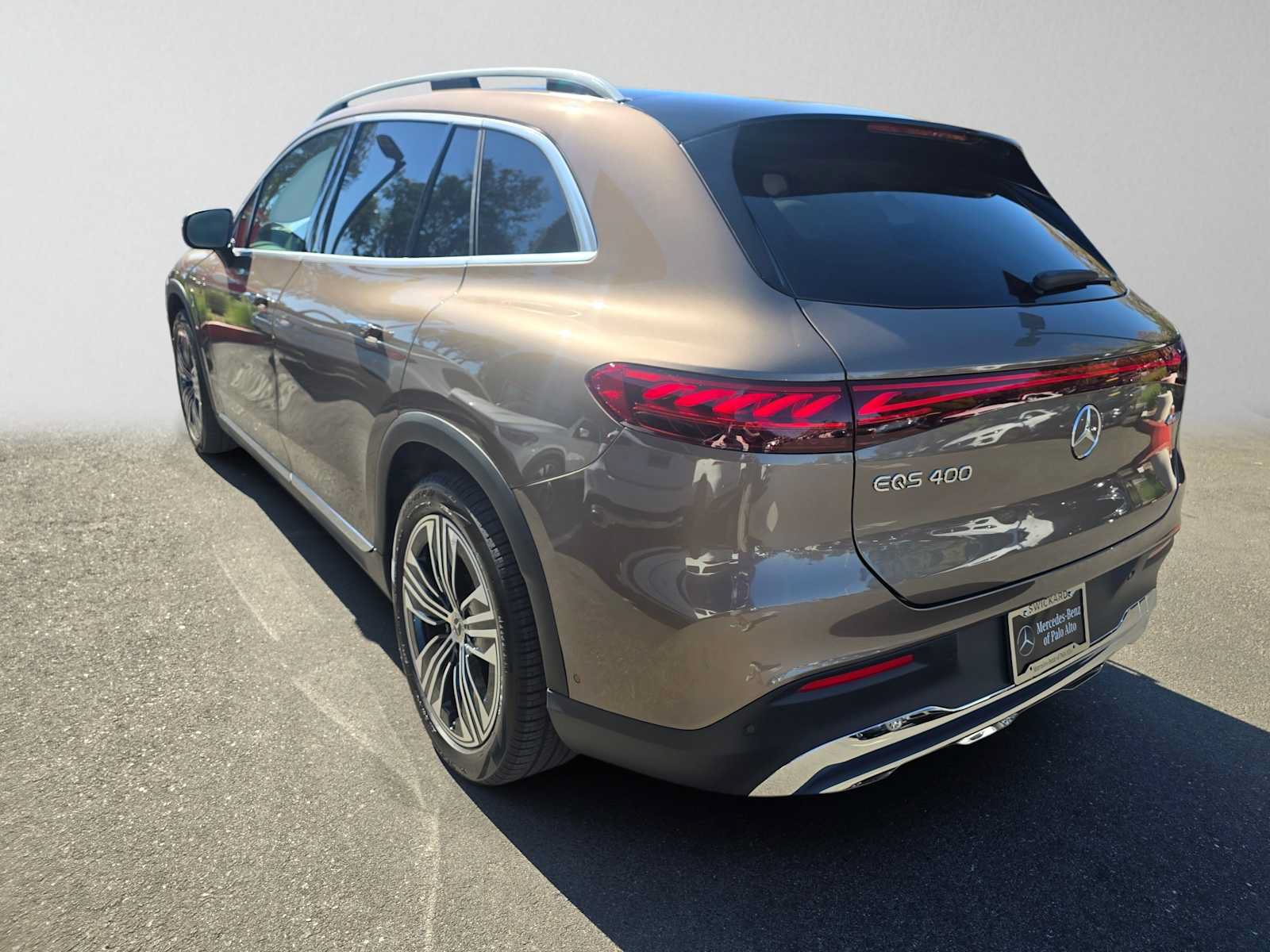 New 2027 Mercedes-Benz EQS 400 4MATIC SUV image 5