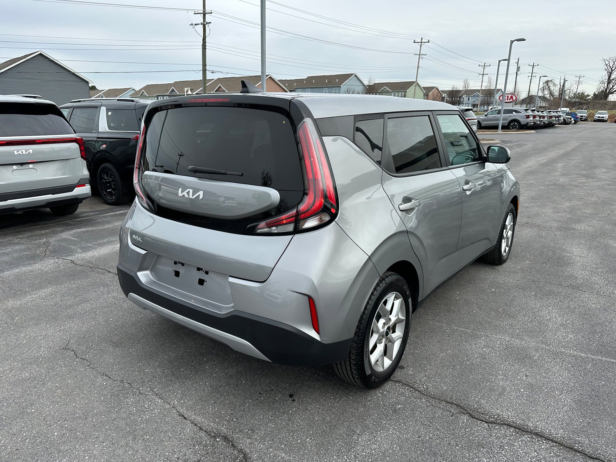 Used 2023 Kia Soul LX w/ LX Technology Package image 5