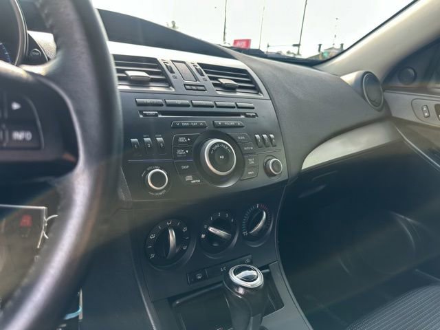 Used 2012 MAZDA MAZDA3 i Touring image 18
