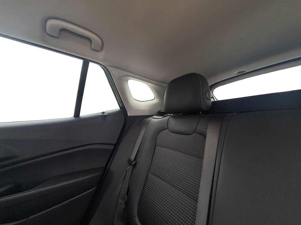 Used 2024 Chevrolet Trax LT FWD image 22