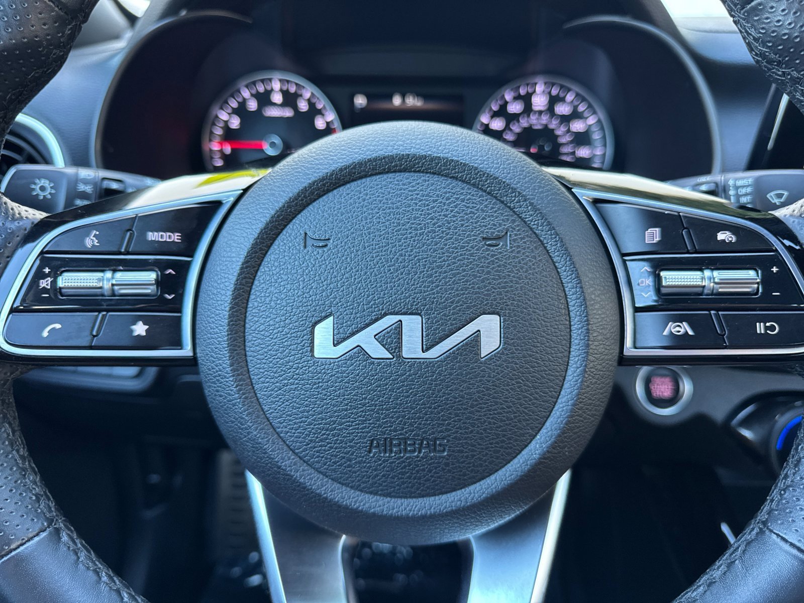 Certified 2023 Kia Forte GT-Line image 23