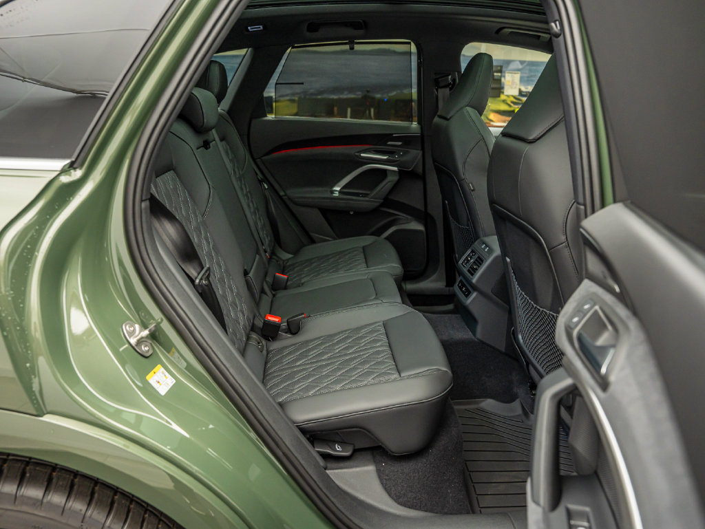 New 2026 Audi SQ5 Prestige AWD/4WD image 37