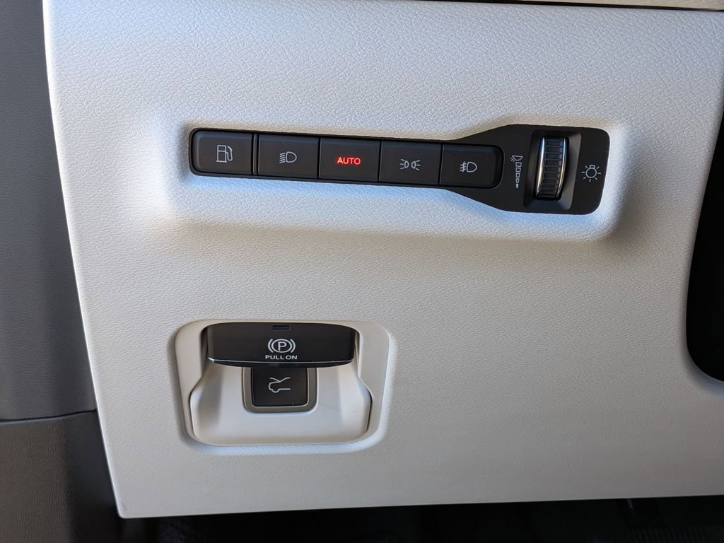 New 2026 Jeep Cherokee Limited AWD/4WD image 12
