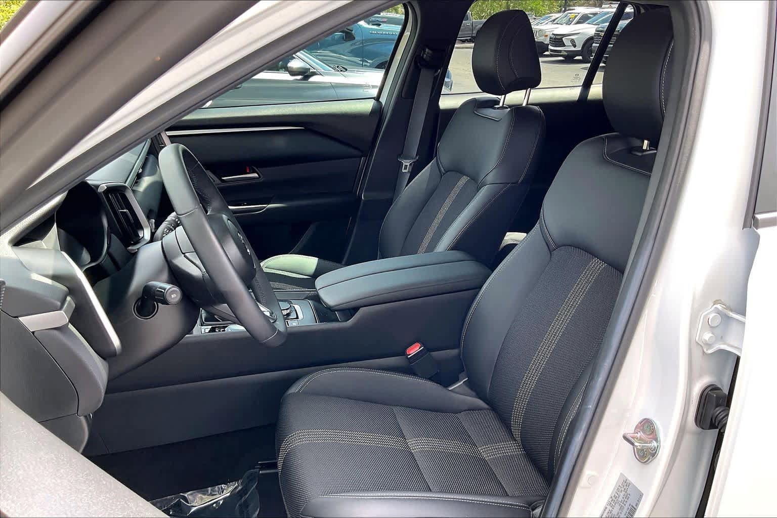 Used 2025 MAZDA CX-50 AWD 2.5 S w/ Weather Package image 24