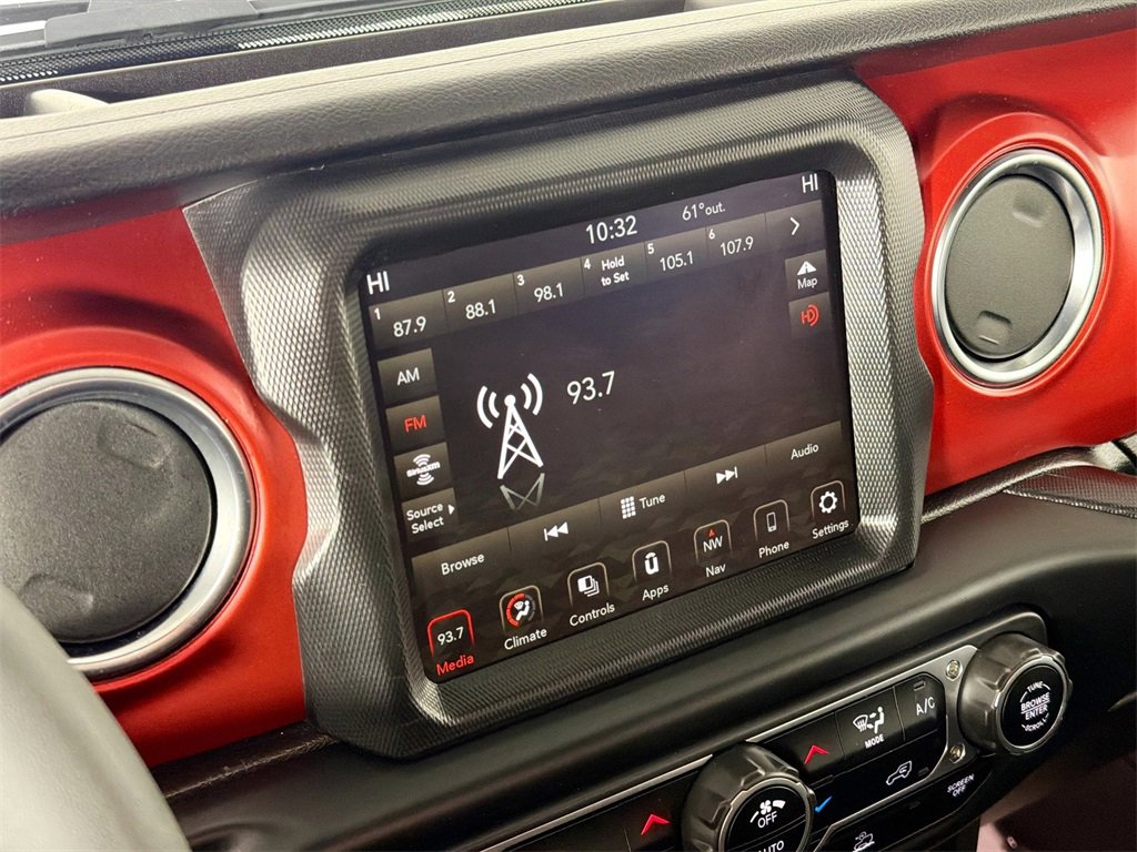 Used 2023 Jeep Wrangler Unlimited Rubicon image 15