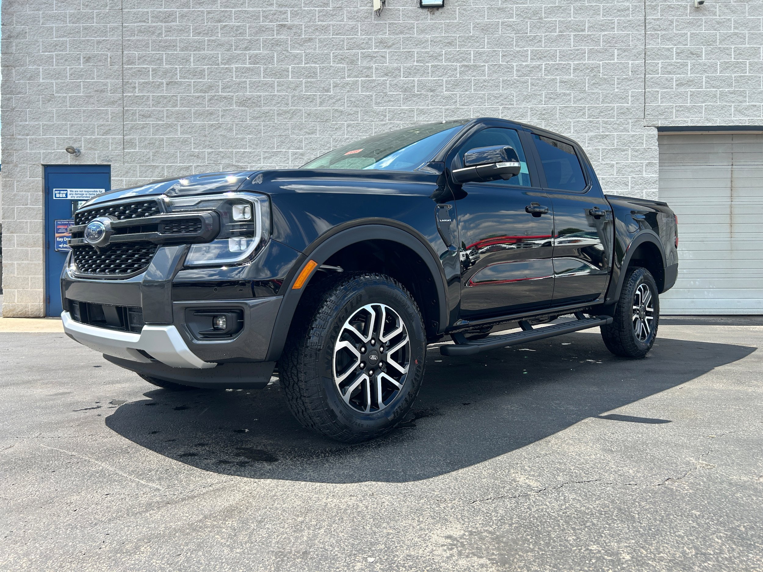 New 2025 Ford Ranger Lariat w/ Trailer Tow Package image 3