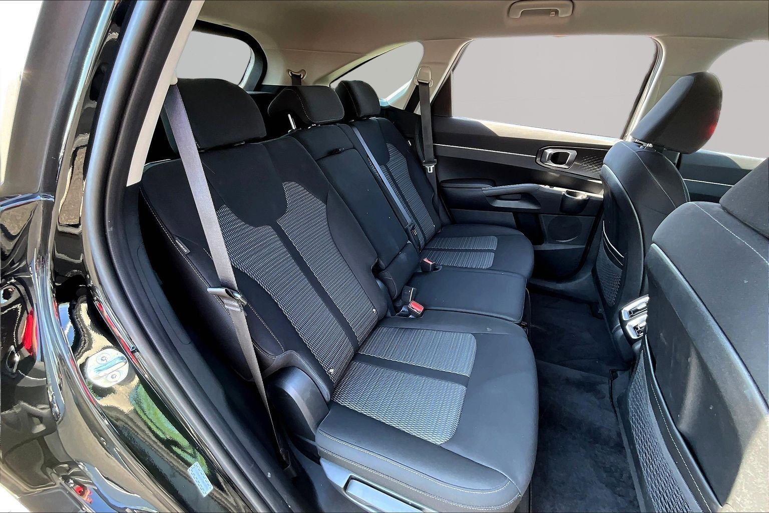Used 2026 Kia Sorento LX FWD image 25