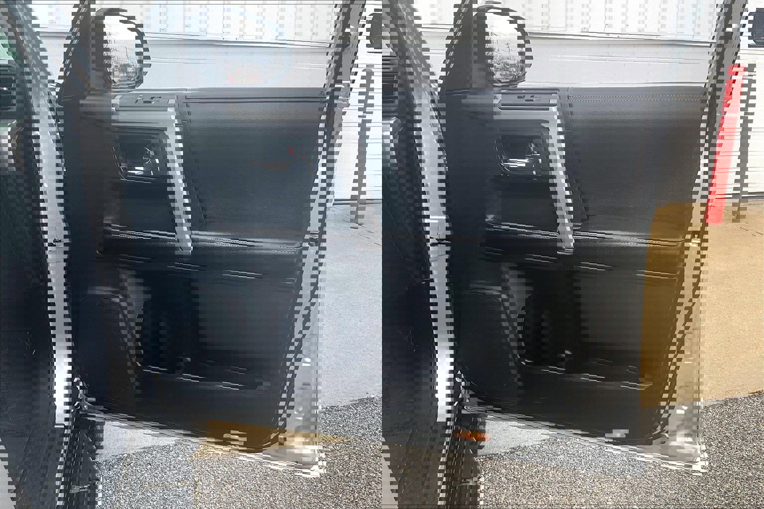 Used 2015 Toyota 4Runner SR5 image 28