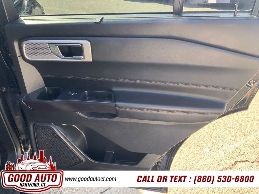 Used 2020 Ford Explorer Platinum image 11