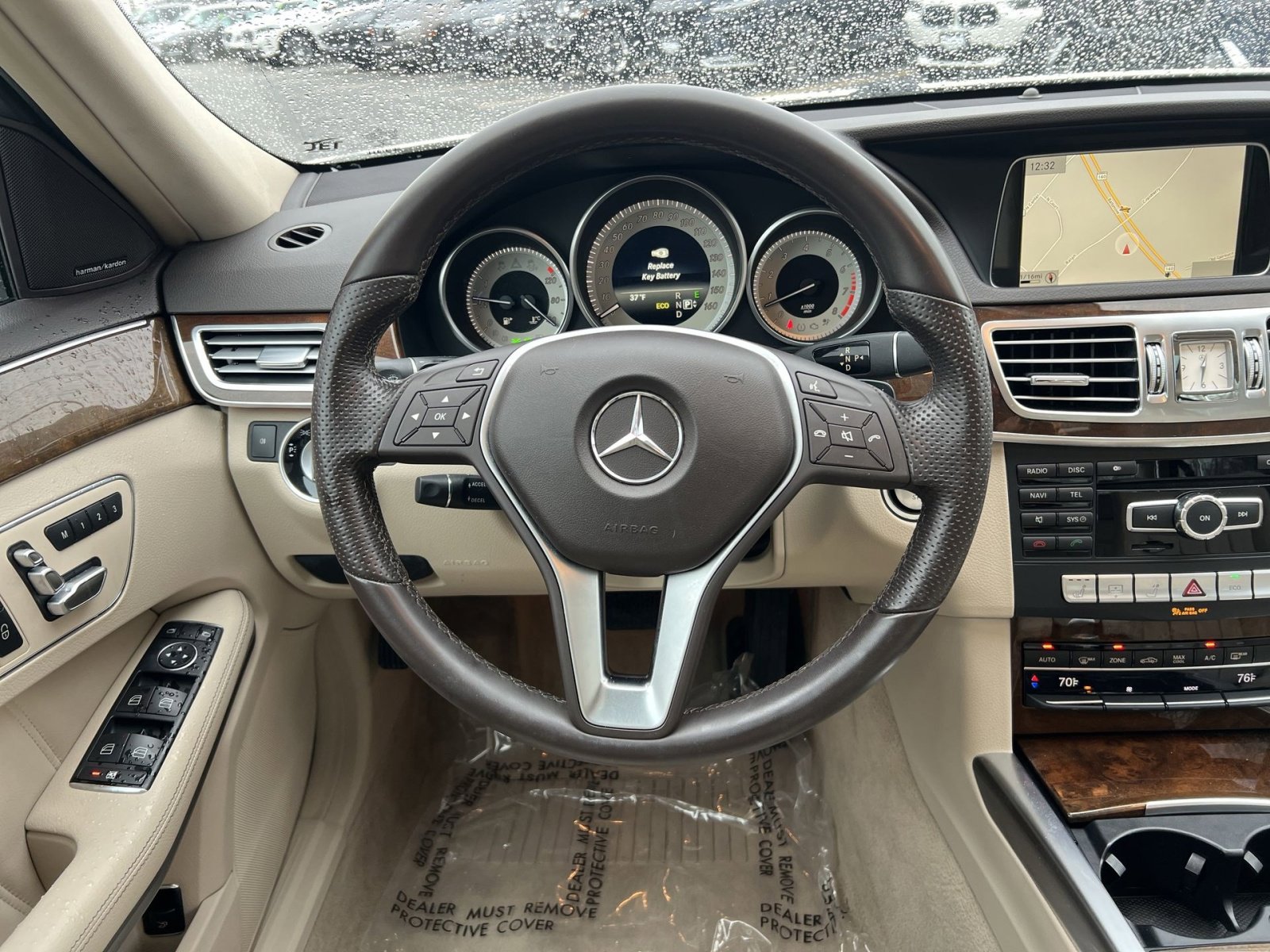 Used 2014 Mercedes-Benz E 350 4MATIC Sedan image 15