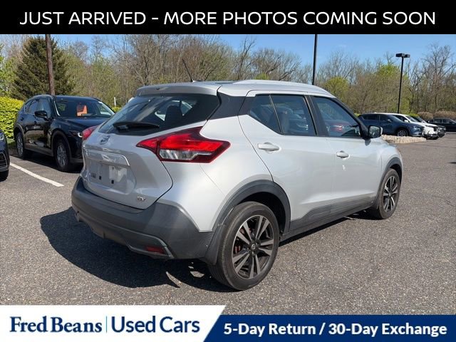 Certified 2019 Nissan Kicks SV FWD image 8
