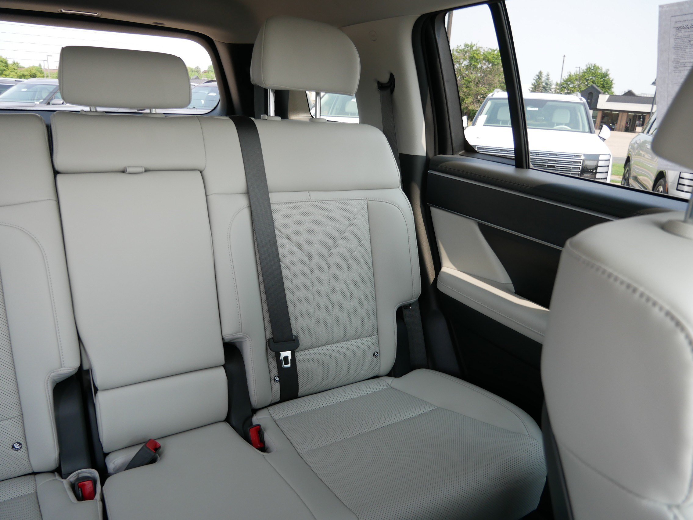 Certified 2026 Hyundai Santa Fe SEL AWD/4WD image 14