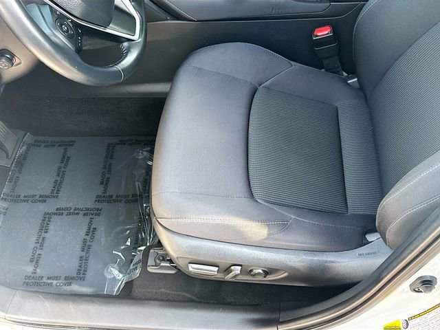 Used 2024 Toyota Venza LE AWD/4WD image 19