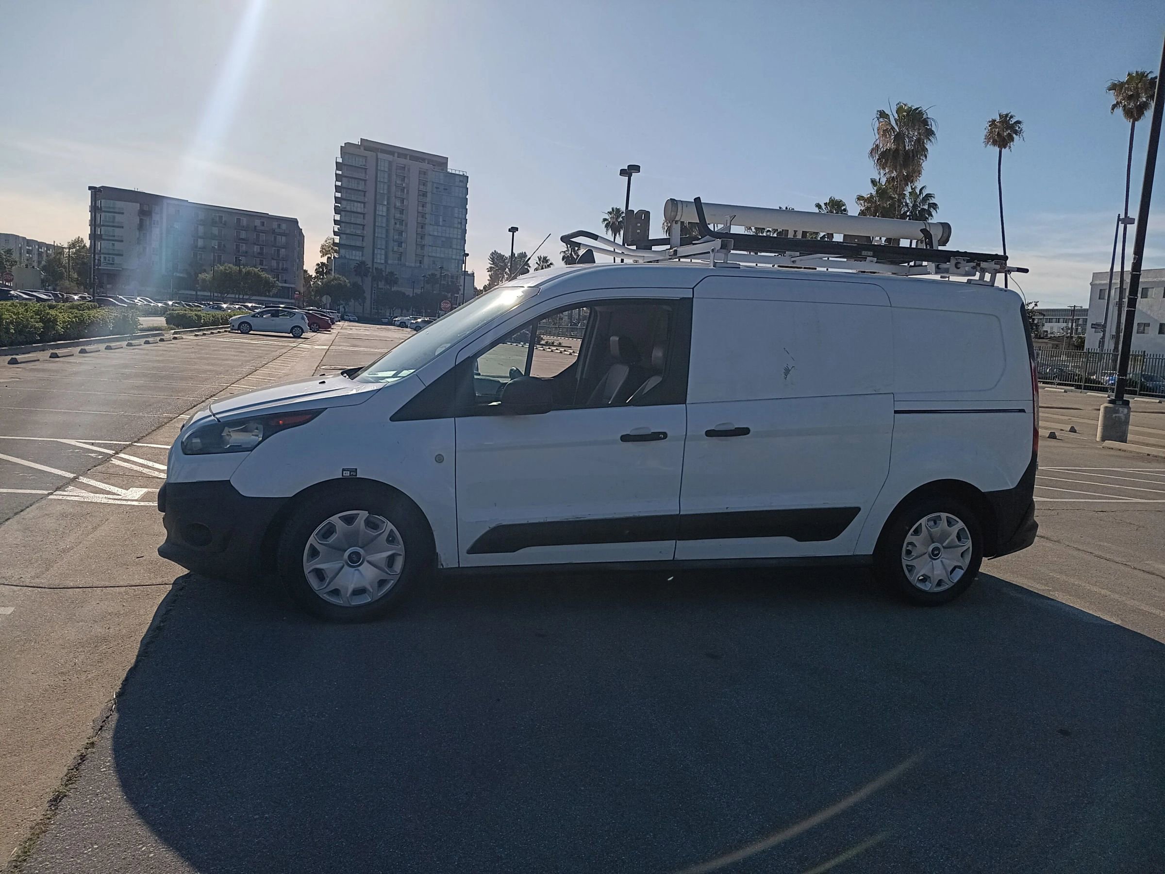 Used 2014 Ford Transit Connect XL image 6