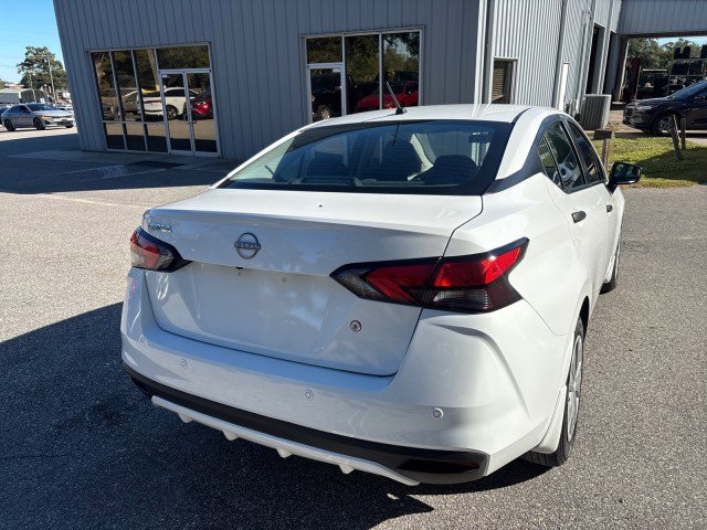 Used 2024 Nissan Versa S w/ Trunk Package image 9