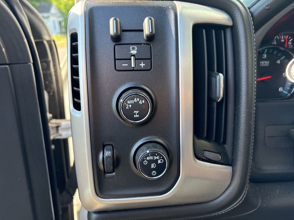 Used 2017 GMC Sierra 1500 SLE w/ Elevation Edition AWD/4WD image 15