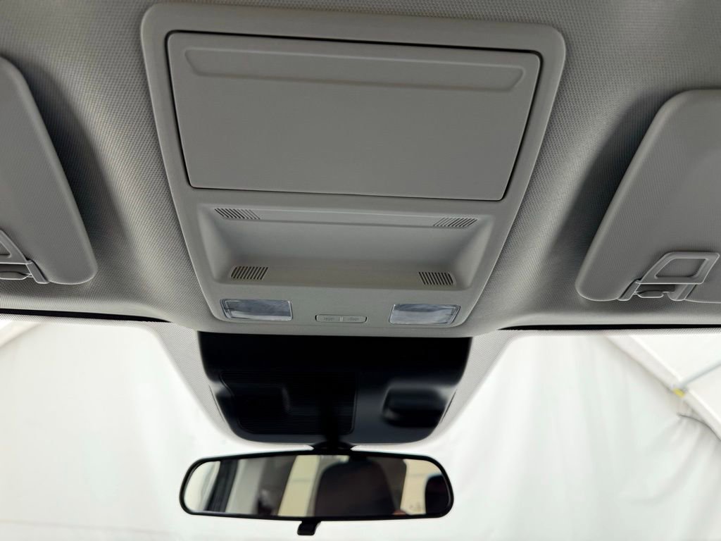 New 2025 Ford Maverick XL w/ Equipment Group 102A image 39