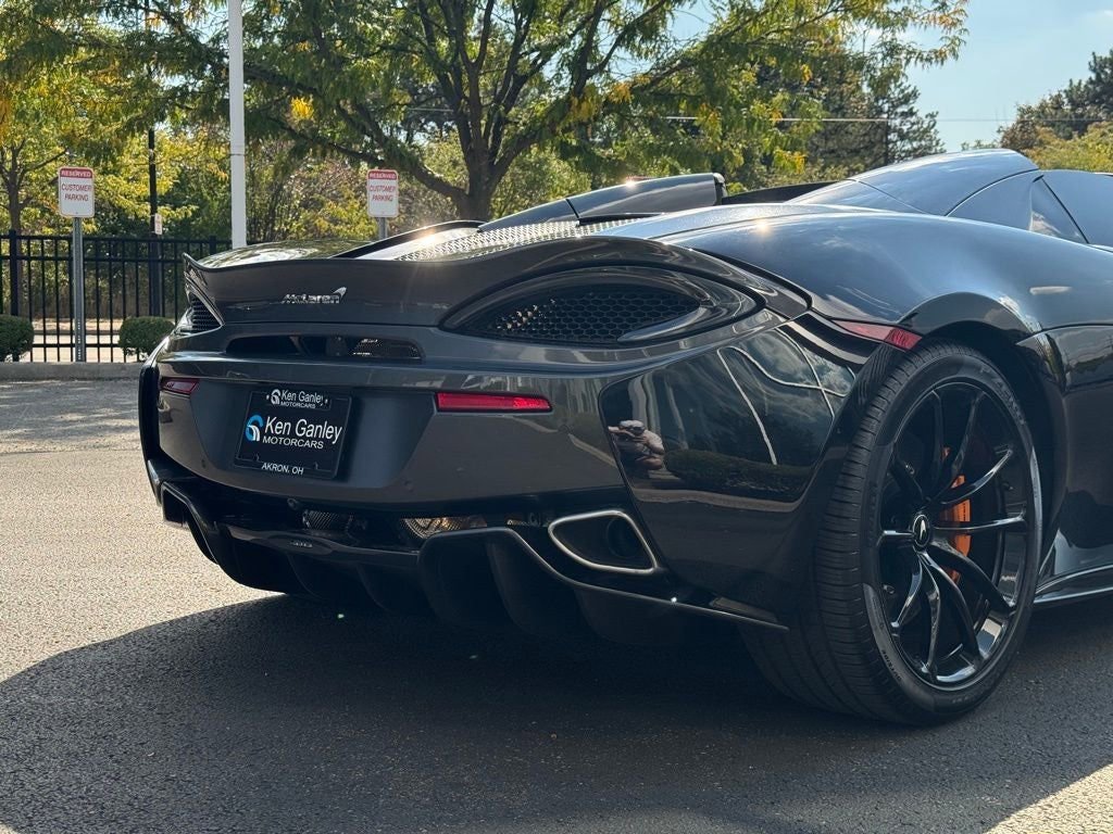 Used 2019 McLaren 570S Spider image 28