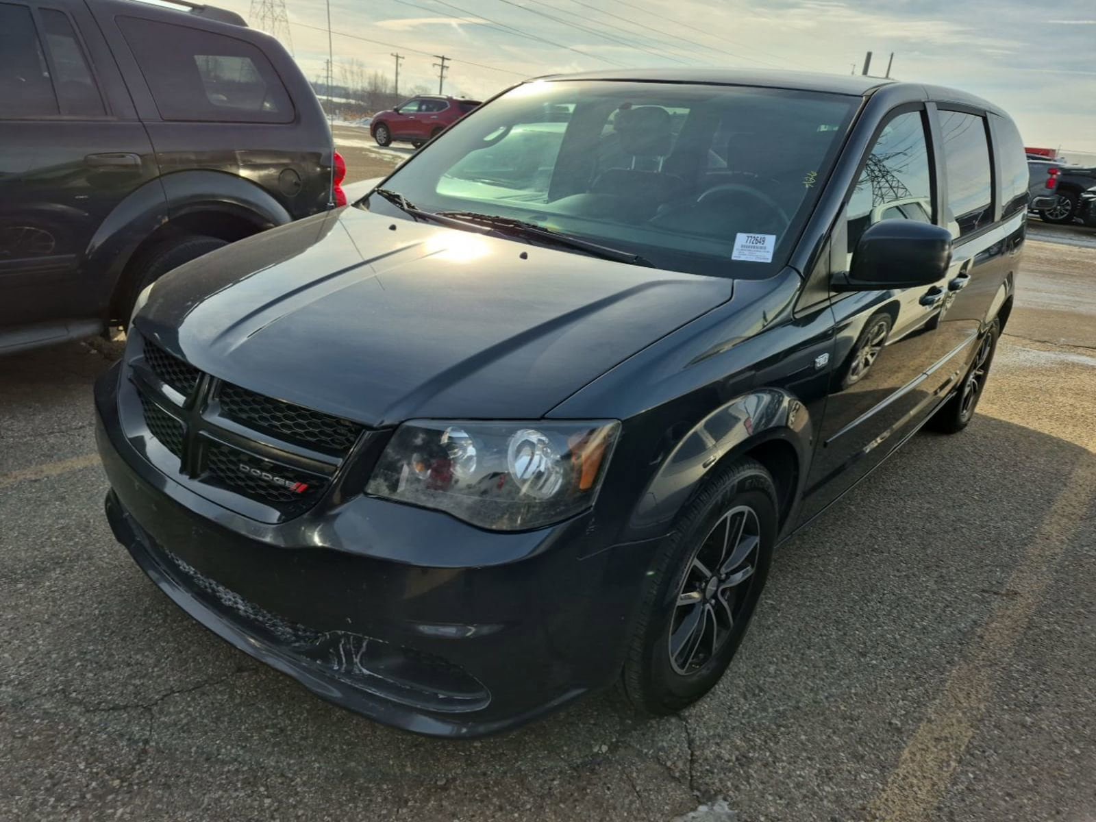 Used 2014 Dodge Grand Caravan FWD image 1