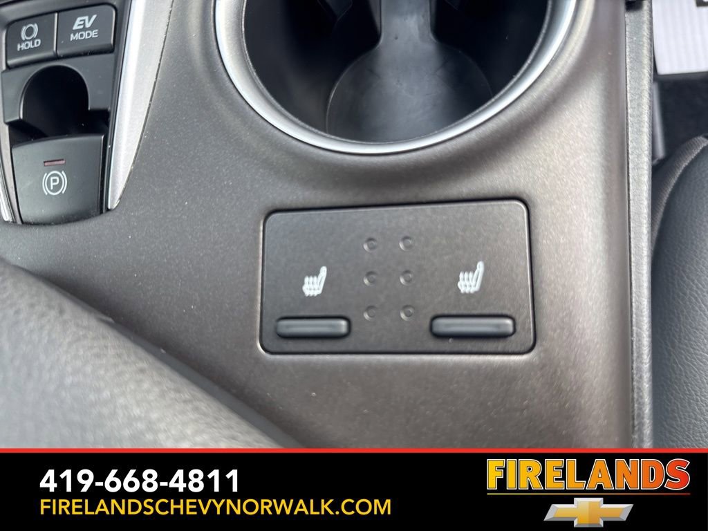 Used 2023 Toyota Camry XLE image 24