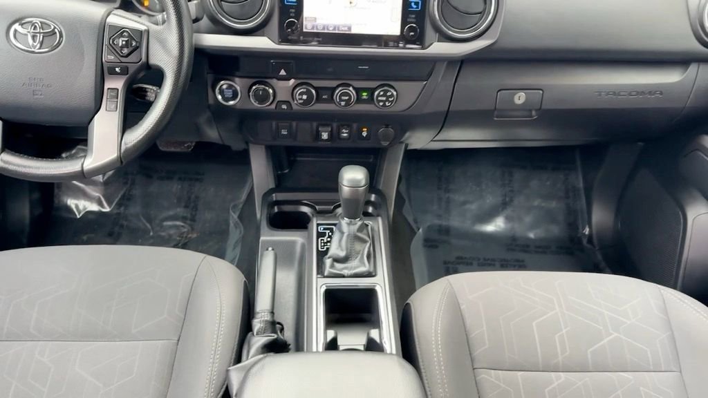 Used 2019 Toyota Tacoma TRD Off-Road image 12
