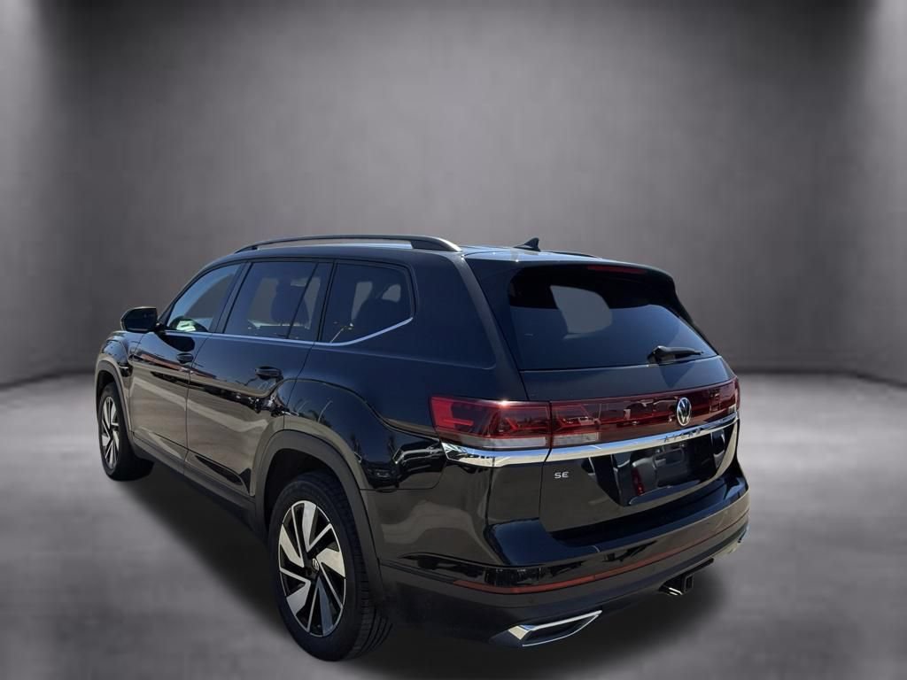 Used 2025 Volkswagen Atlas SE FWD image 7